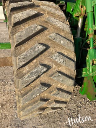 Image of John Deere 8320RT equipment image 4