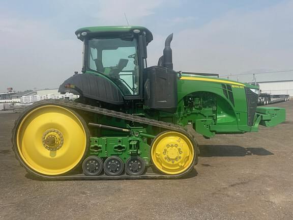 Image of John Deere 8320RT equipment image 4