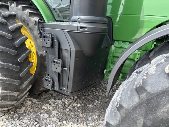 Image of John Deere 8345R equipment image 1