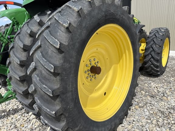 Image of John Deere 8345R equipment image 4