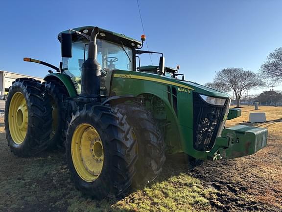 Image of John Deere 8345R equipment image 4