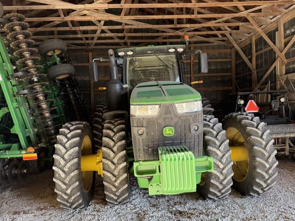 Image of John Deere 8345R equipment image 2