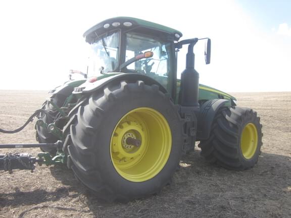 Image of John Deere 8345R equipment image 2