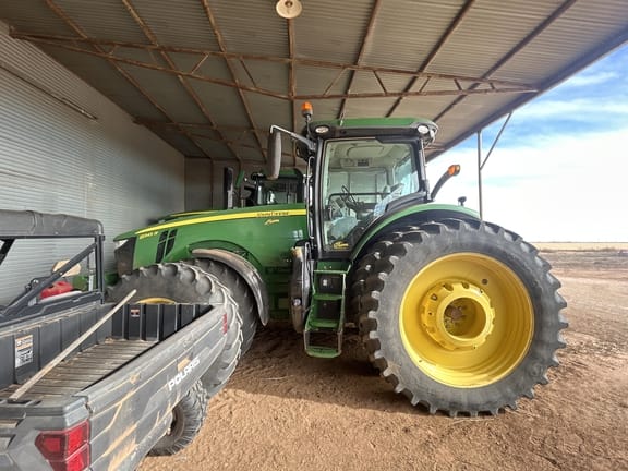 2020 John Deere 8345R Equipment Image0