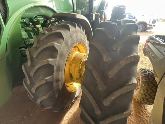 Image of John Deere 8345R equipment image 1