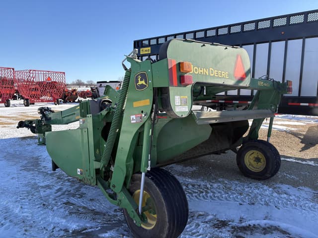 Image of John Deere 835 equipment image 4