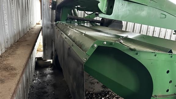 Image of John Deere 835 equipment image 4