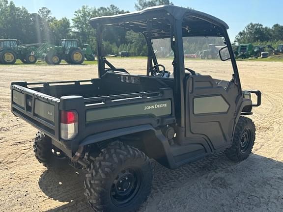 Image of John Deere XUV 835M equipment image 2