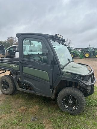 Image of John Deere XUV 835M Primary image