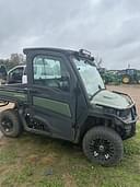 2020 John Deere XUV 835M Image