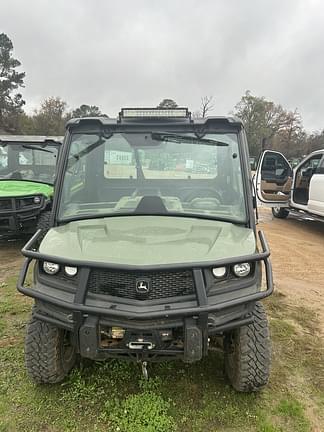 Image of John Deere XUV 835M equipment image 1