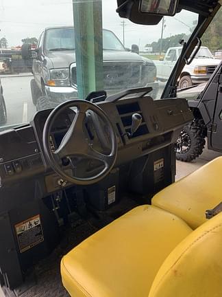 Image of John Deere XUV 835M equipment image 1