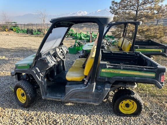 Image of John Deere XUV 835M Primary image