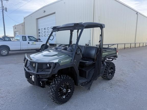 Image of John Deere XUV 835M equipment image 1