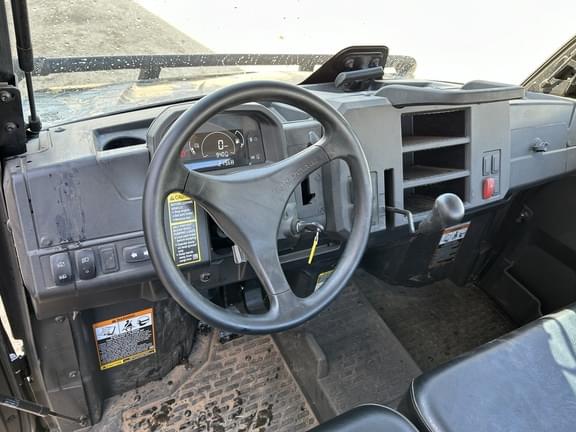 Image of John Deere XUV 835M equipment image 4