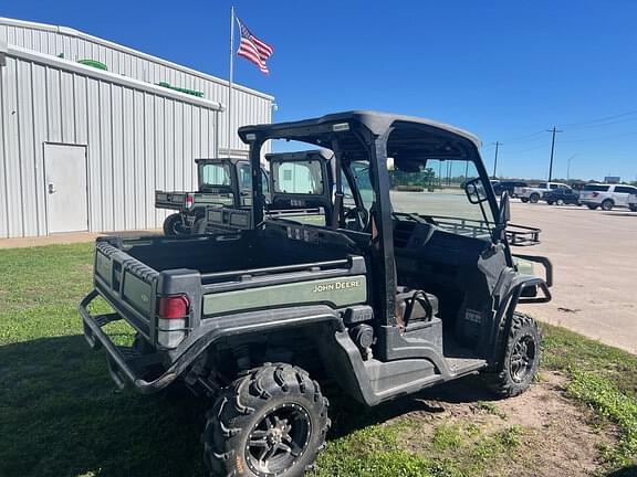 Image of John Deere XUV 835M equipment image 3