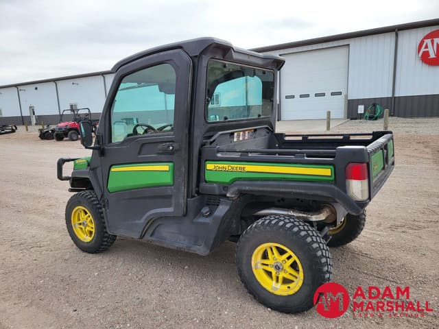 Image of John Deere XUV 835M equipment image 4