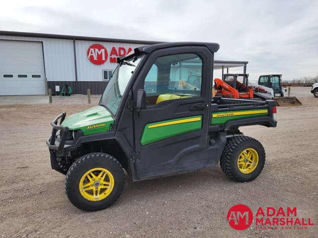 Image of John Deere XUV 835M equipment image 1