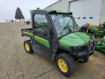 2020 John Deere XUV 835R Equipment Image0