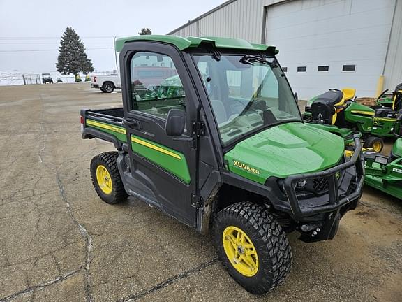 Image of John Deere XUV 835R Image 0