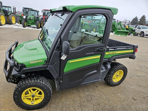 Image of John Deere XUV 835R Image 1