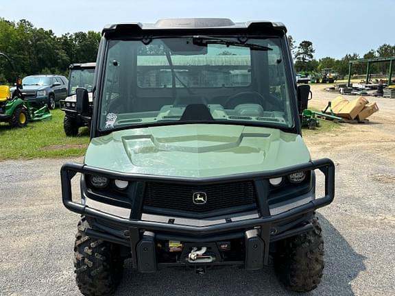 Image of John Deere XUV 835R equipment image 2