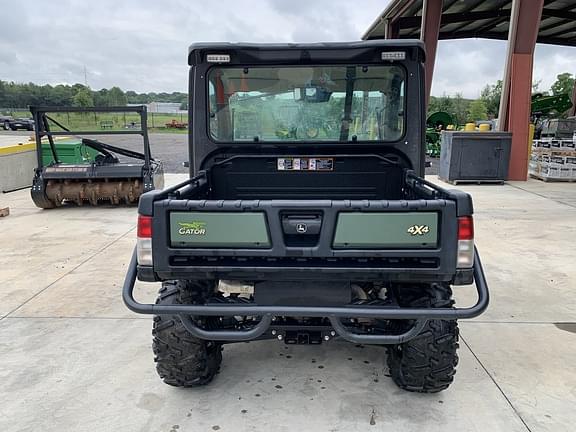 Image of John Deere XUV 835R equipment image 3
