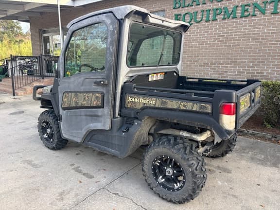 Image of John Deere XUV 835R equipment image 2