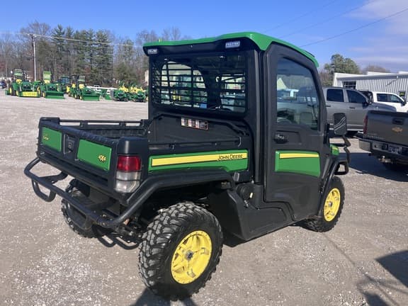 Image of John Deere XUV 835R equipment image 3