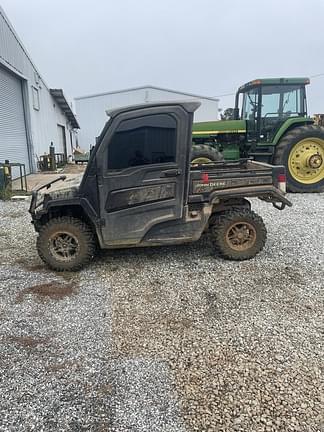 Image of John Deere XUV 835R equipment image 2