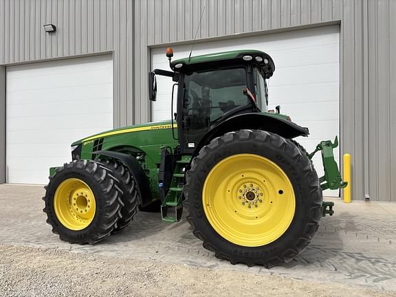 Image of John Deere 8370R equipment image 4