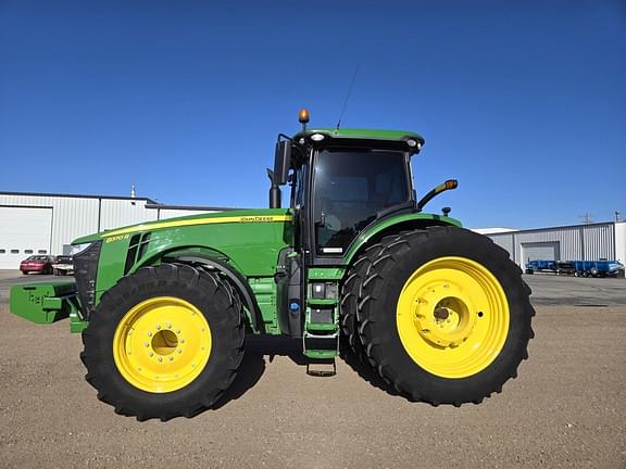 Image of John Deere 8370R Primary image