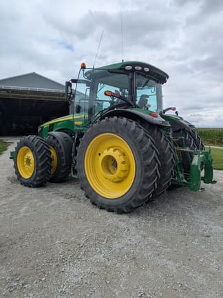 Image of John Deere 8370R equipment image 3