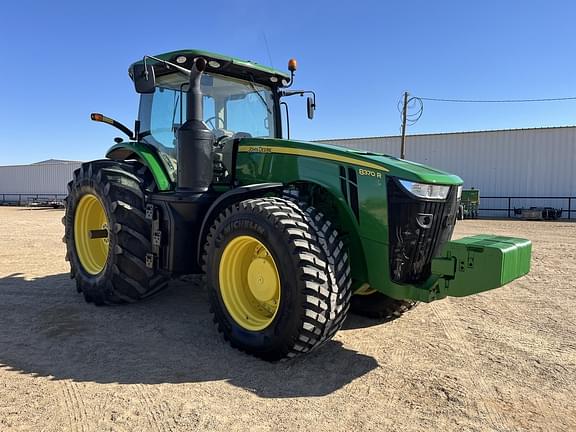 Image of John Deere 8370R equipment image 2