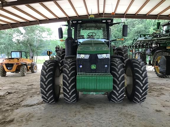 Image of John Deere 8370R equipment image 3