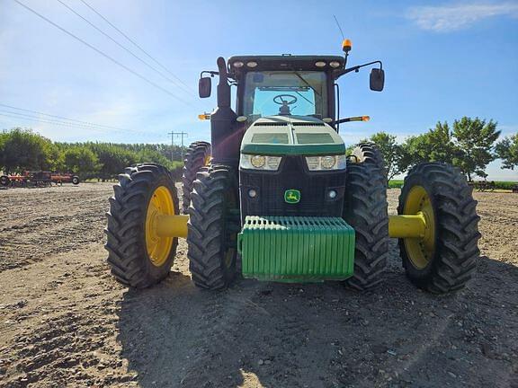 Image of John Deere 8370R equipment image 3