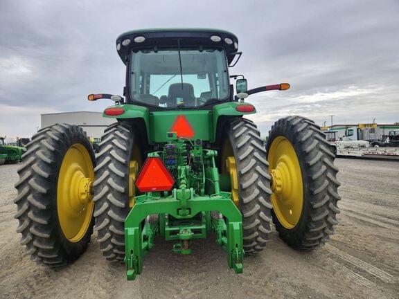 Image of John Deere 8370R equipment image 3