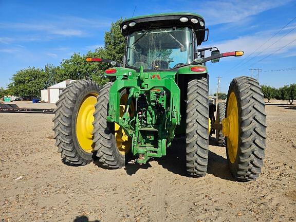 Image of John Deere 8370R equipment image 1