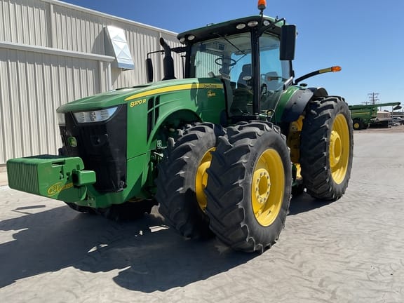2020 John Deere 8370R Equipment Image0