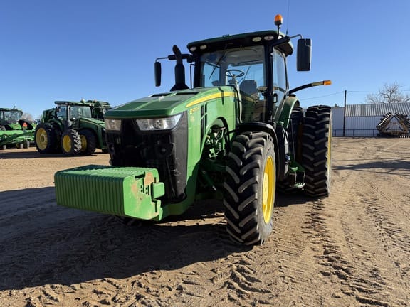 2020 John Deere 8370R Equipment Image0