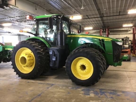 Image of John Deere 8370R Primary image