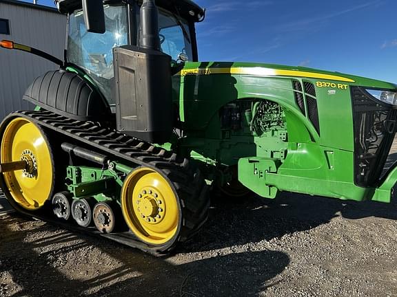 Image of John Deere 8370RT equipment image 1