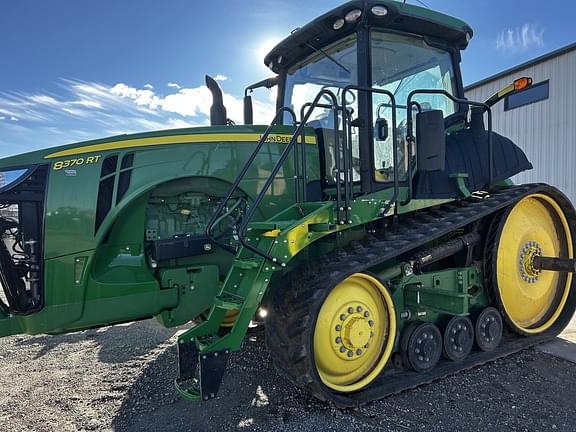 Image of John Deere 8370RT equipment image 1