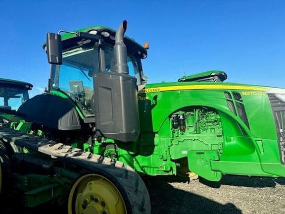 Image of John Deere 8370RT equipment image 2