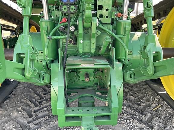 Image of John Deere 8370RT equipment image 4