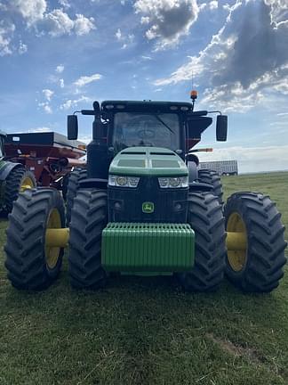 Image of John Deere 8400R equipment image 1