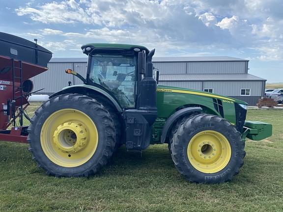 Image of John Deere 8400R equipment image 3