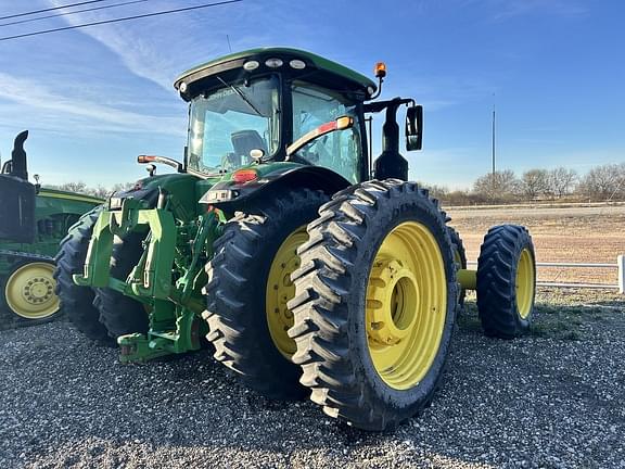 Image of John Deere 8400R equipment image 3