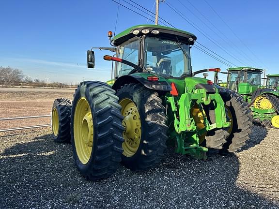 Image of John Deere 8400R equipment image 2