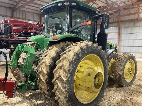 Image of John Deere 8400R equipment image 4